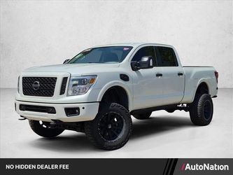2017 Nissan TITAN XD