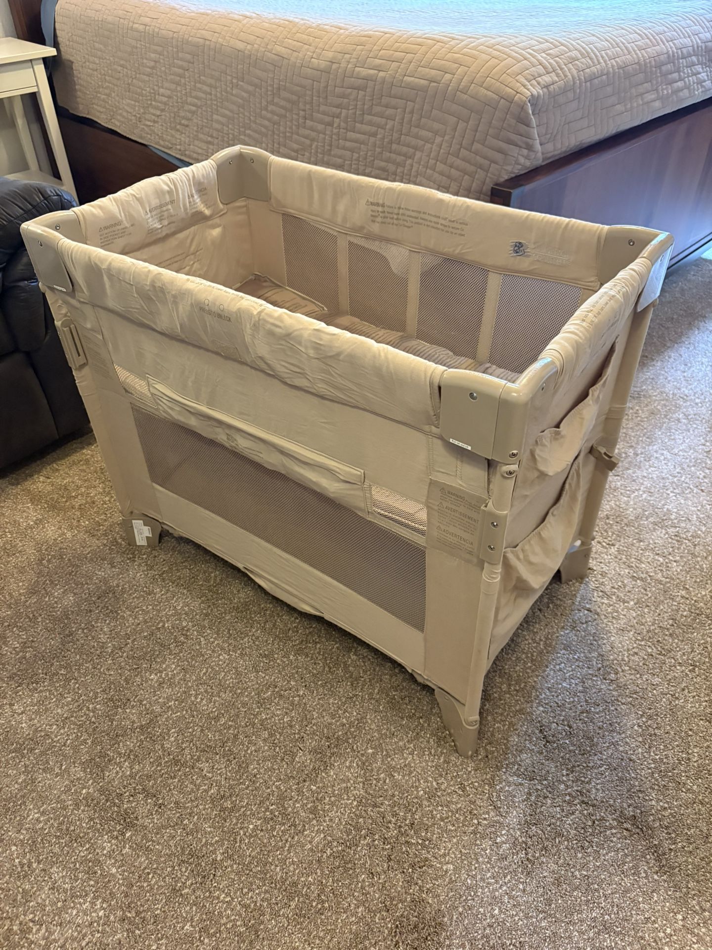 Arms Reach Co-sleeper And Sheets