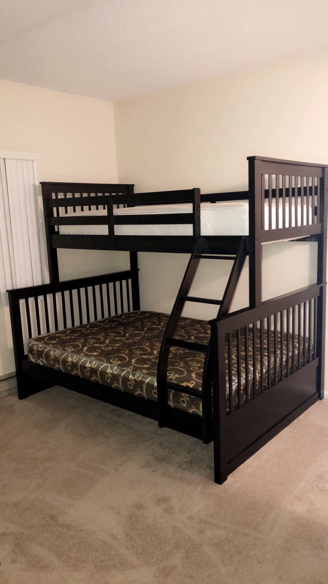 Black bunk bed (MATTRESSES NOT INCLUDED)