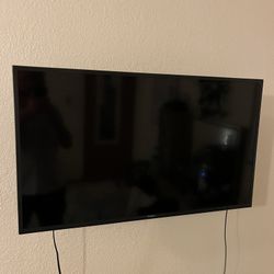40” Samsung 4K Ultra HD LED TV - Hardly Used