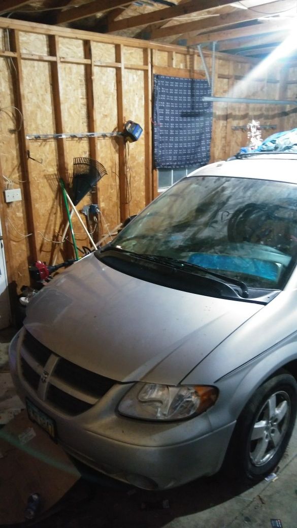 2005 Dodge Grand Caravan