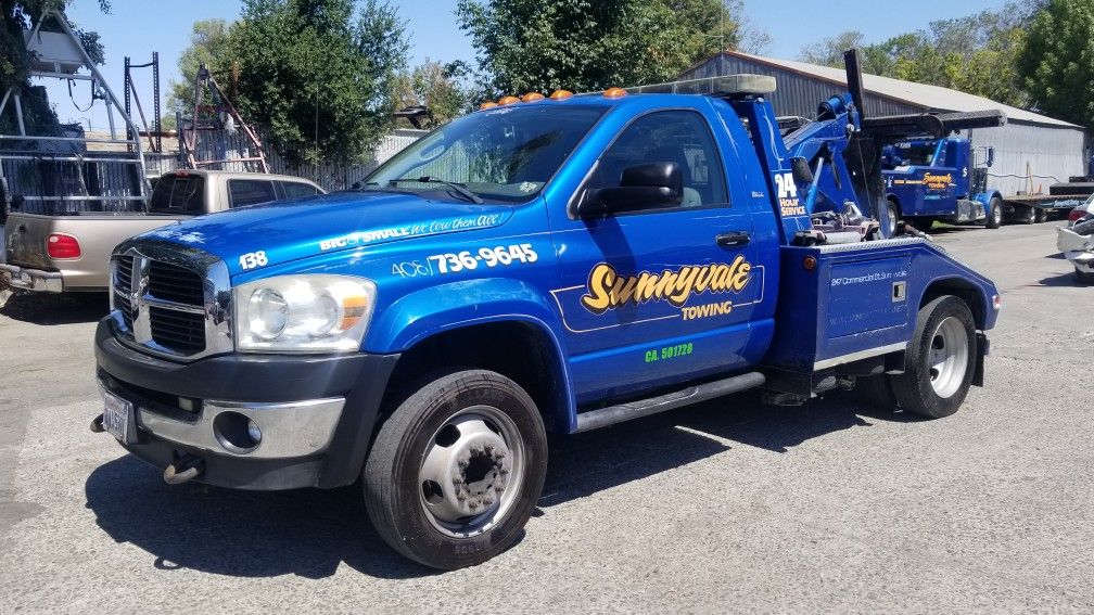 2008 dodge ram 5500 tow truck