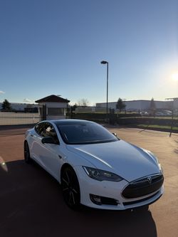 2013 TESLA MODEL S