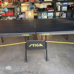 Ping Pong Table 