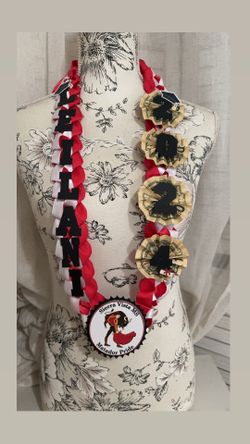 Graduation leis