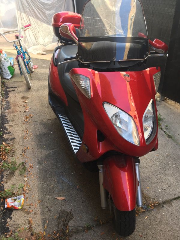 vesícula biliar Valle semáforo Red Lintex 150CC Scooter for Sale in Chicago, IL - OfferUp