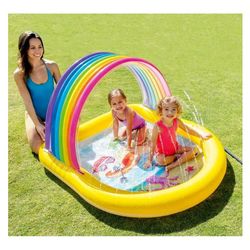 Rainbow Arch Spray Pool