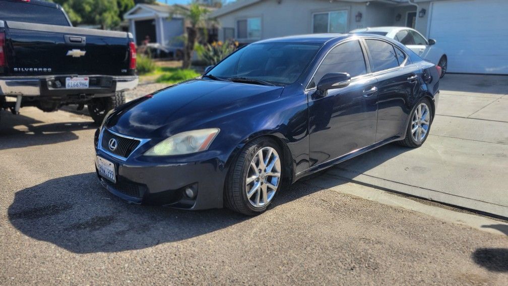 2011 Lexus IS 250 AWD 4dr Sedan - Research - GrooveCar 2011 Lexus IS 250