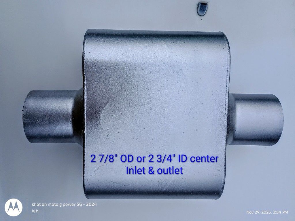 Single Chamber 3" In & Out Race Muffler, Brand New