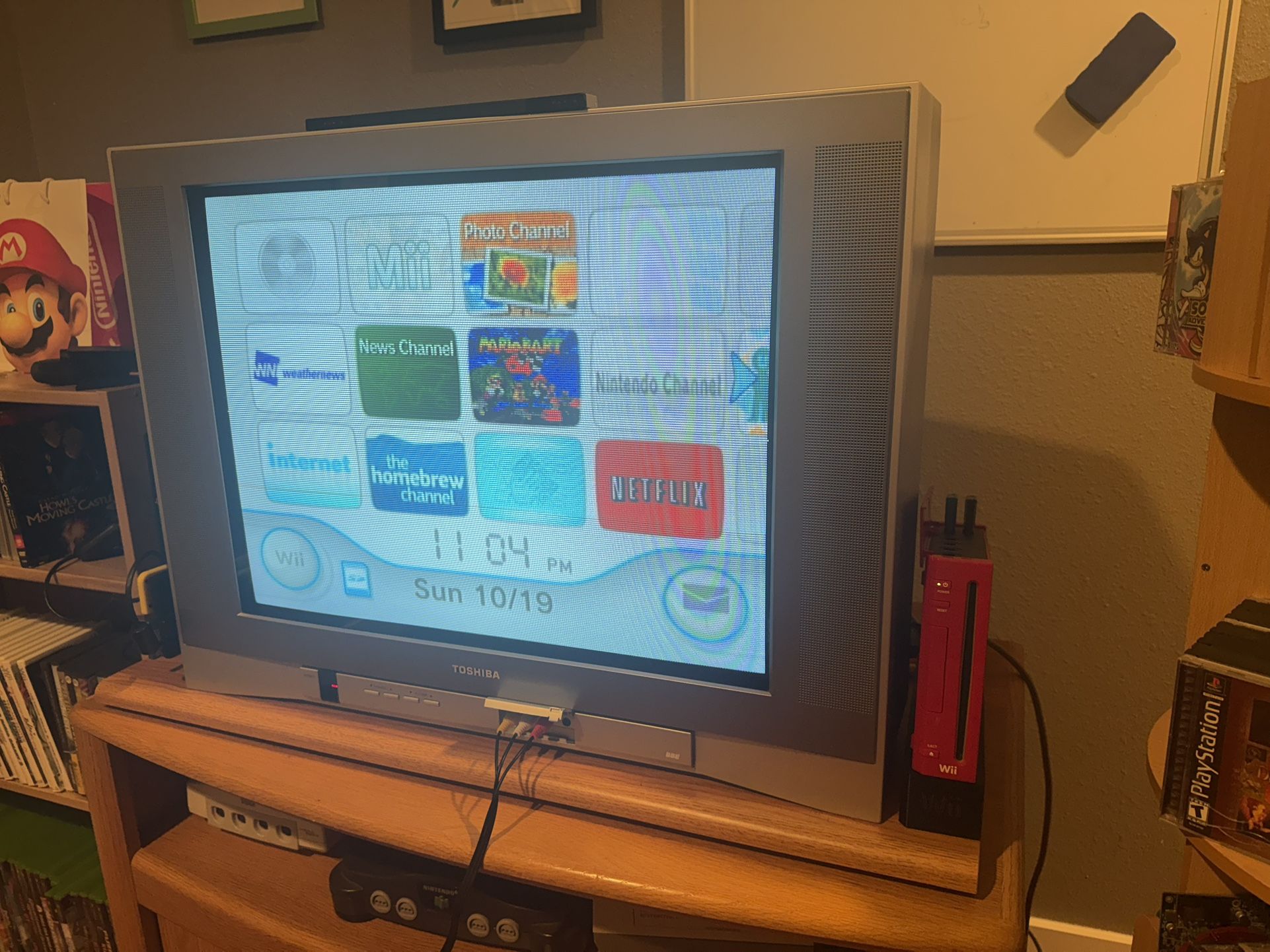 Toshiba 20” CRT Tube Tv With Stand And Remote