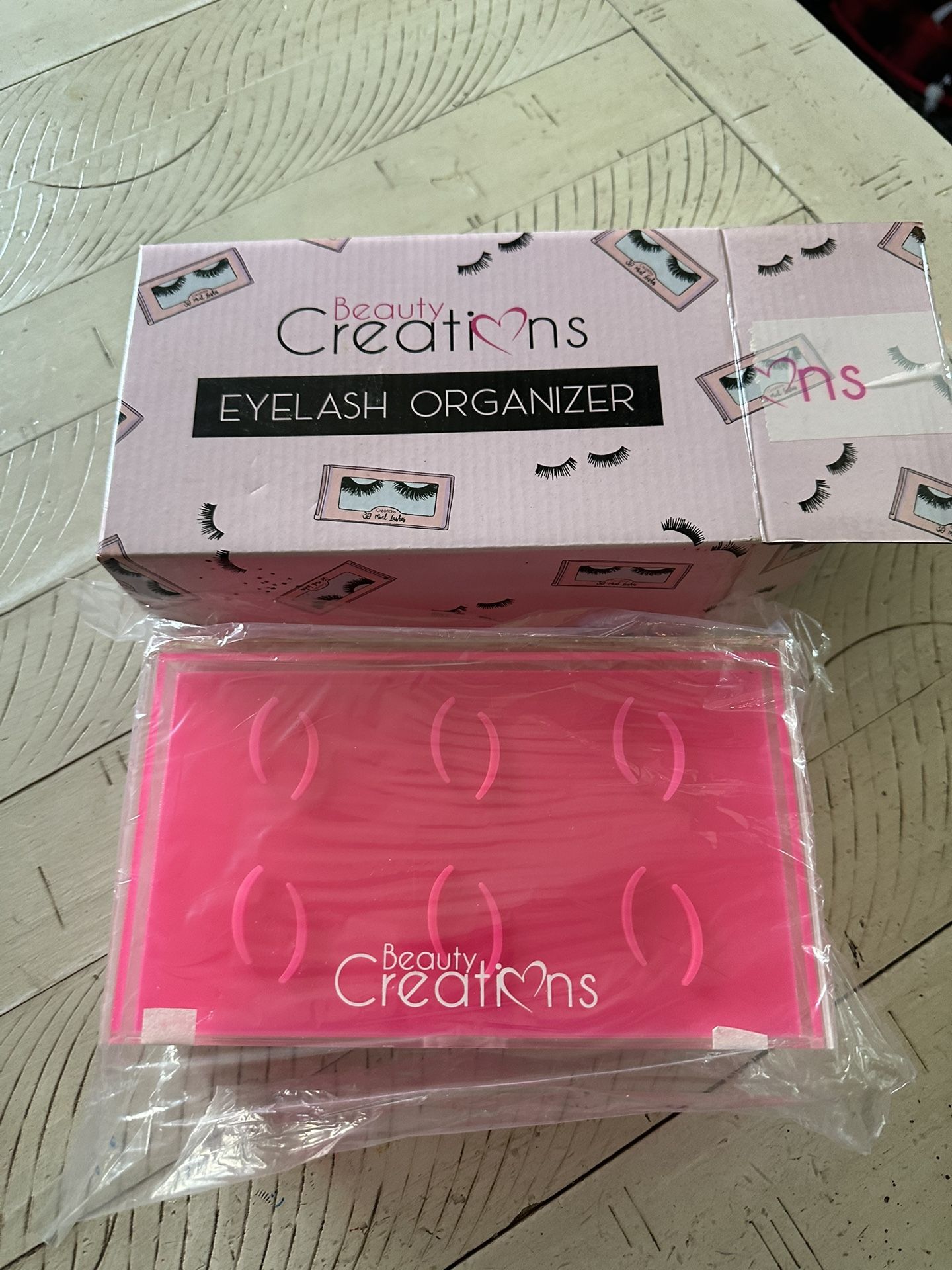 NEW* Lash Organizing Case (Beauty Creations)