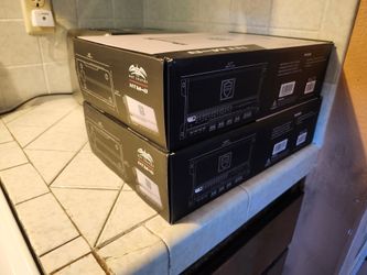 2 WET SOUNDS AMPLIFIERS 800.8 & 600.6 NEW IN BOXES $1200 no less don’t ask please .