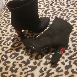 Natural Breeze Black Suede Ankle Boots