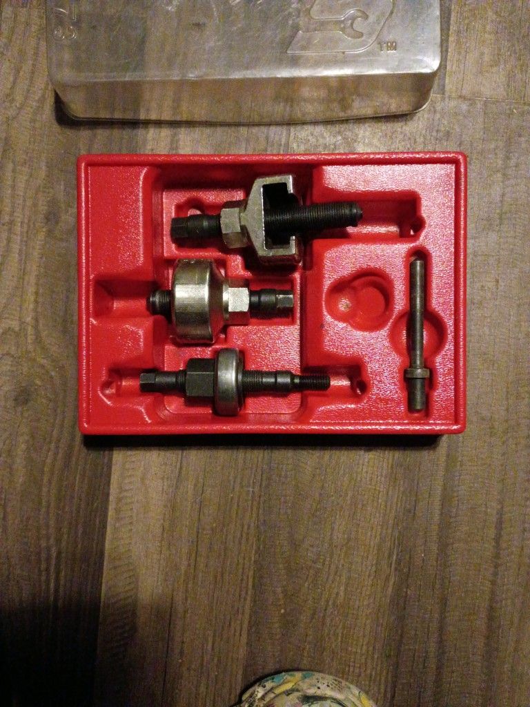 Power Steering Pulley Tool
