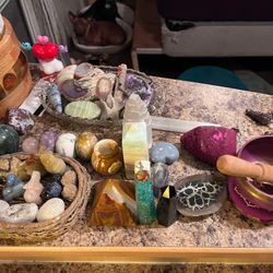Huge Lot Crystal And Gemstones 