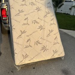 TWIN-FULL-QUEEN-KING MATTRESS ⭐☎561*802*8654* CALL US  All Brand New. WE HAVE ALL SIZE ..⭐TWIN ⭐-FULL-⭐-QUEEN⭐-KING -  ⭐  We deliver  everywhere 🚚🚚 