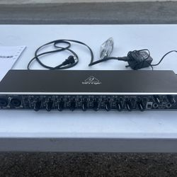 Behringer U-PHORIA UMC1820 Audiophile USB Audio/MIDI Interface