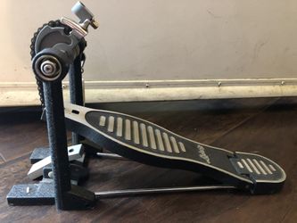 Drum pedal