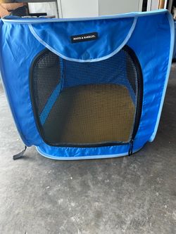 Boots & Barkley Soft Sided collapsible dog crate