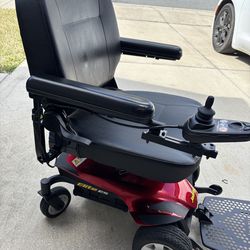 Pride ES power chair 20” seat