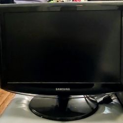 19 Inch Samsung TV No Remote Included Asking Price $40 Work Just Fine Nothing Wrong With It 