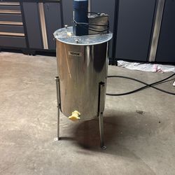 Honey Extractor