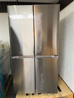 Samsung double door with ice maker