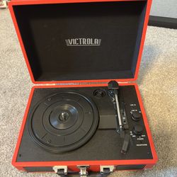 Portable Victrola Turntable / Record Player 
