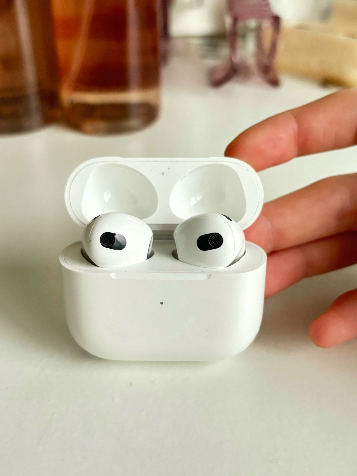 Gently Used Apple AirPods 3 - Great Sound and Comfort
