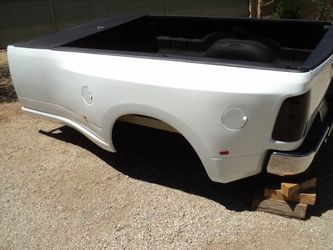 >BUMPER ONLY< RAM PU 2010-2018 ##### BED IS & TAILGATE SOLD ####### auto parts accessories