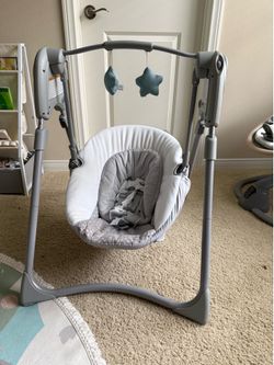 Graco Slim Spaces Compact Baby swing