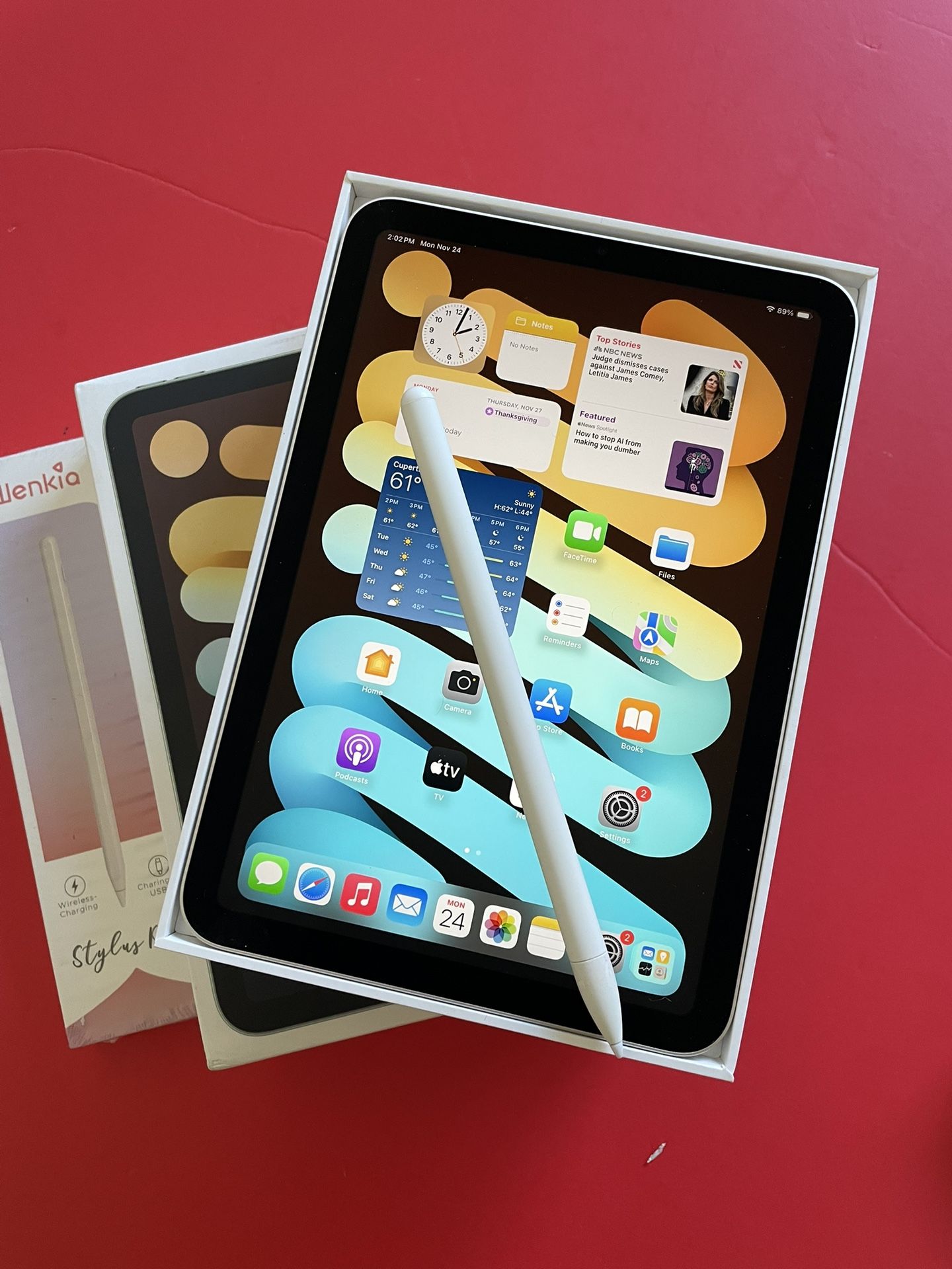 Apple ipad Mini 7th Generation ( Newest / A17 pro) 128GB with pen, case and accessories