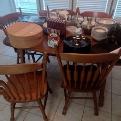 Very Nice Solid Wood Dinnett  Set