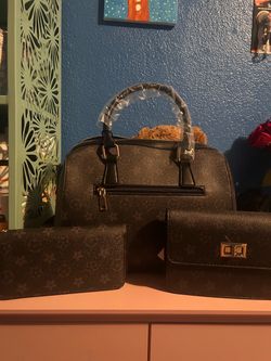Woman’s purse
