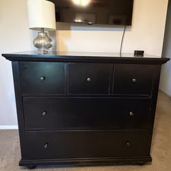 Black Dresser - 5 Drawer (3 Small, 2 Large)