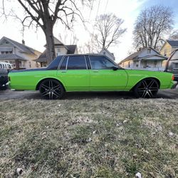 1986 Chevy Caprice Classic. Two Tone Color 