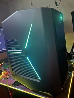 Alienware Aurora R7 (i5 8th Gen / RX 560X) - Priced to Sell!