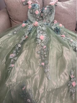 Quinceañera dress ! Size XL