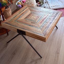 Modern Rustic Reclaimed Wood Coffee Table – Geometric Inlay & Metal Hairpin Legs