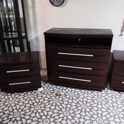 Dark Mahagony Dresser/ Media Stand and Two Night Stands