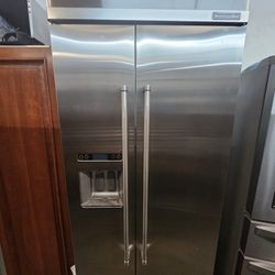 36" KITCHENAID BUILT IN STAINLESS STEEL REFRIGERATOR