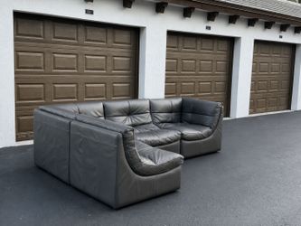 Sofa/Couch Sectional - Z Gallerie - Gray - Delivery Available 🚛