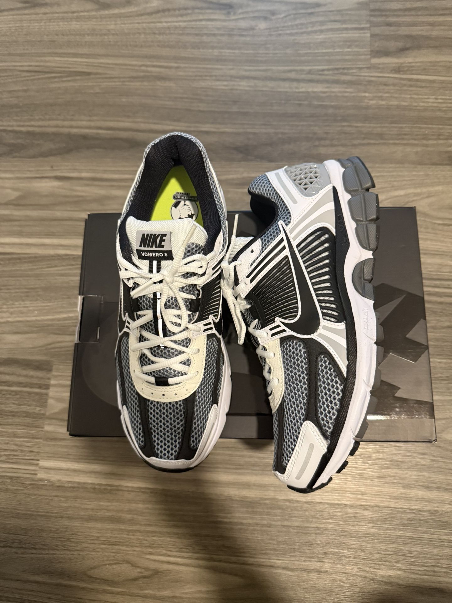 Nike Zoom Vomero 5 SE SP ‘Dark gray’