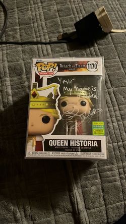 Attack on titan signed queen historia Funko