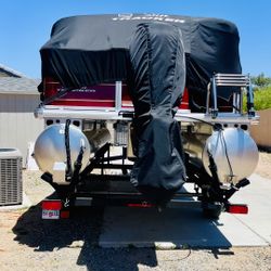 2024 Make an offer 2024 Sun Tracker 18 Bass Buggy Pontoon Boat