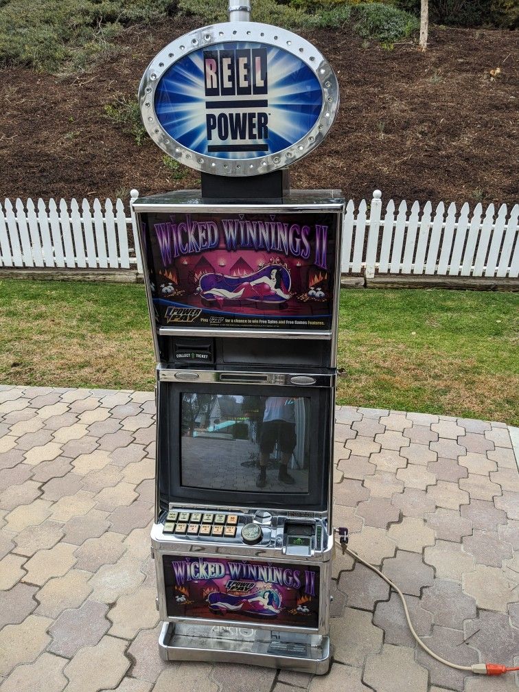Aristocrat MK6 REEL POWER Wicked Winnings II Slot Machine With Extras