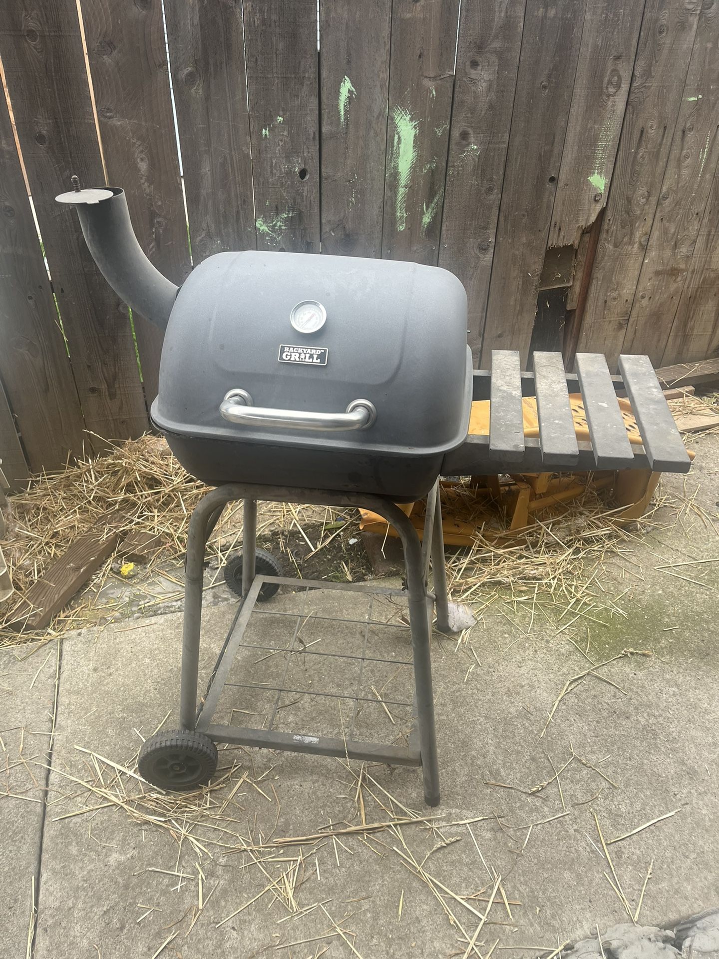 BACKYARD™ Grill