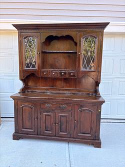 Bennington Pine China Hutch