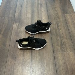 Woman’s Nike Air Max Size 6