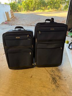 Kenneth Cole Reaction Navy Nested Rolling Luggage
